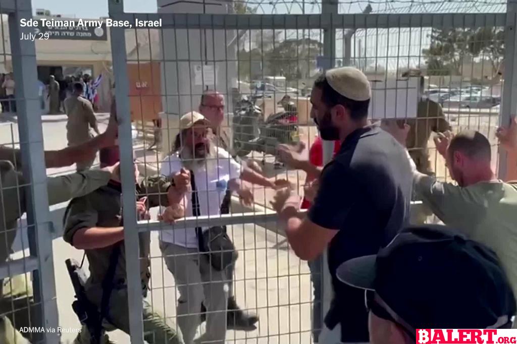 Detention of Israeli Reservists Sparks Tensions at Military Base