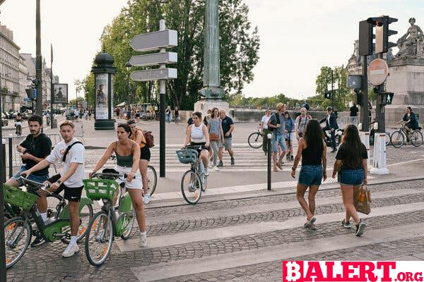 The Enchantment of the Pont du Carrousel during the Paris Olympics