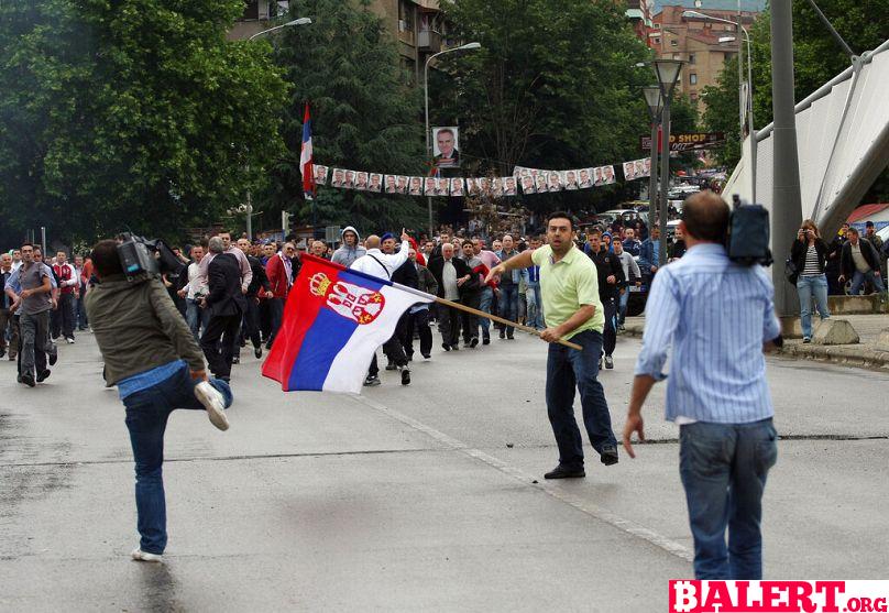 Controversy Surrounds Vehicle Access to Mitrovica Bridge