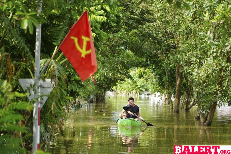 Tragic Aftermath of Typhoon Yagi in Vietnam and Northern Thailand Flooding